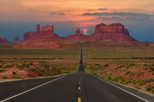 monument valley coming from mexican hat